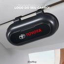 Porta Óculos Automotivo Personalizado - Jetta LuxGlass™ [PROMOÇÃO LIMITADA ATÉ HOJE 23:59]